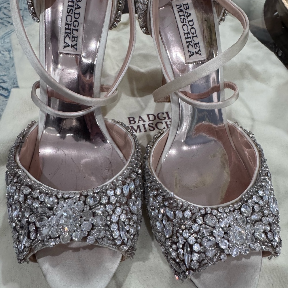 Badgley Mischka Crystal-Embellished Ivory Satin Peep-Toe Heels - Picture 4 of 8